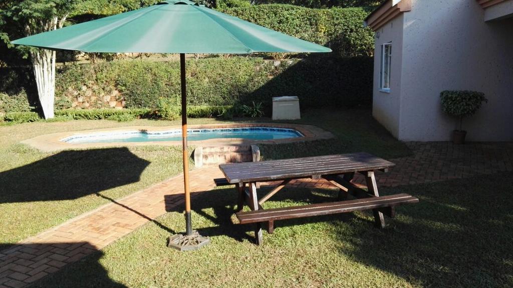Ezulwini Guest House Bagian luar foto