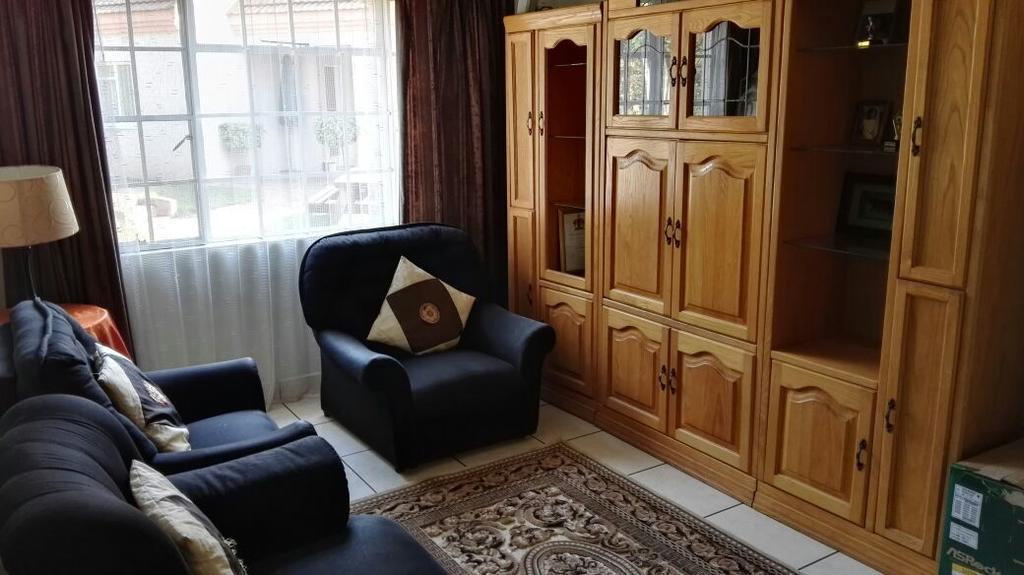 Ezulwini Guest House Bagian luar foto