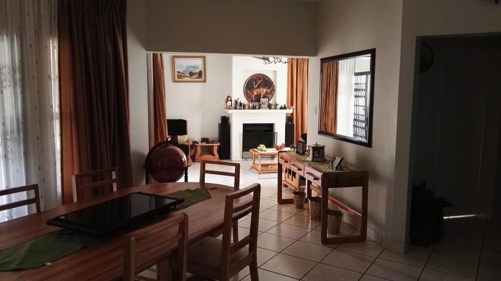Ezulwini Guest House Bagian luar foto