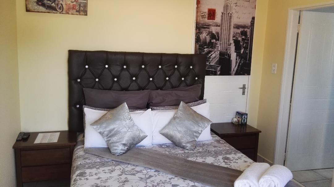 Ezulwini Guest House Bagian luar foto