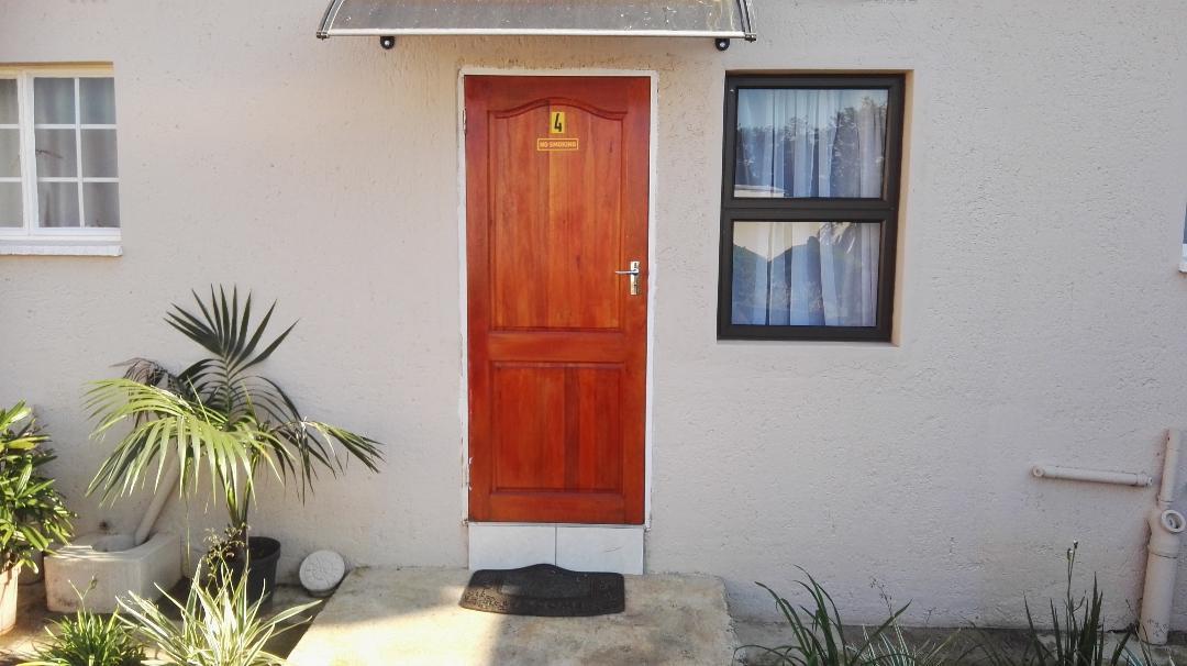 Ezulwini Guest House Bagian luar foto
