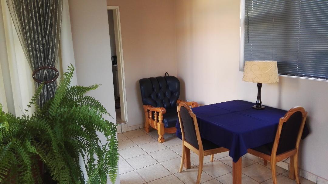 Ezulwini Guest House Bagian luar foto