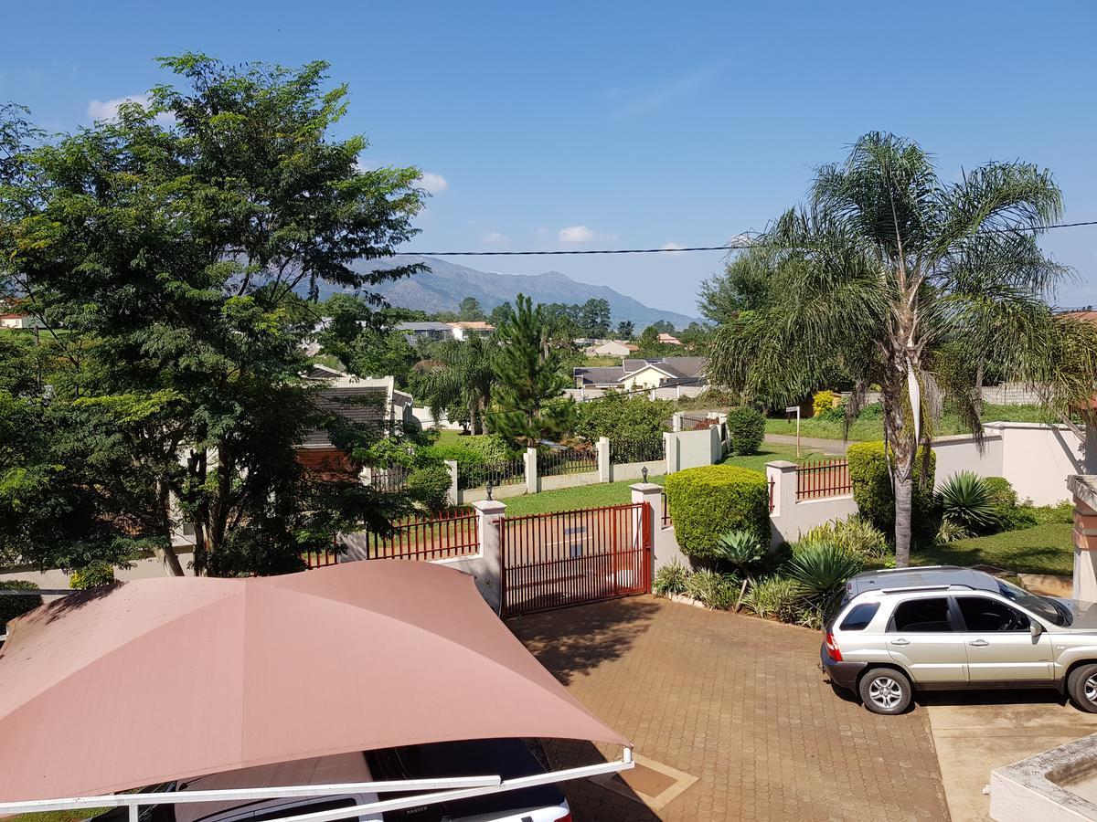 Ezulwini Guest House Bagian luar foto